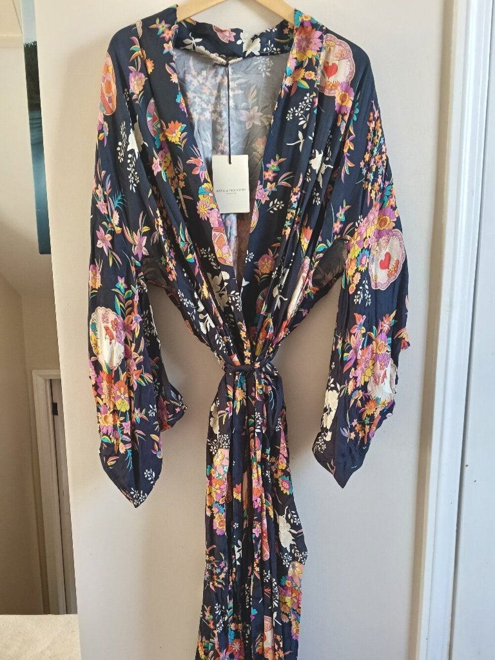 SPELL Leo Robe M/L - Picture 3 of 7